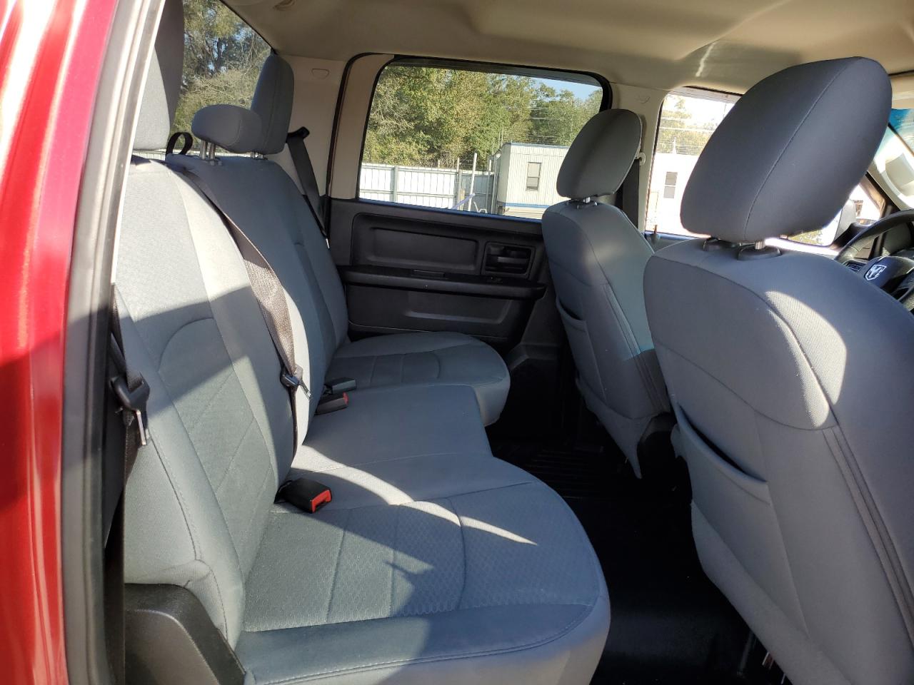 2014 RAM 1500 - Image 10