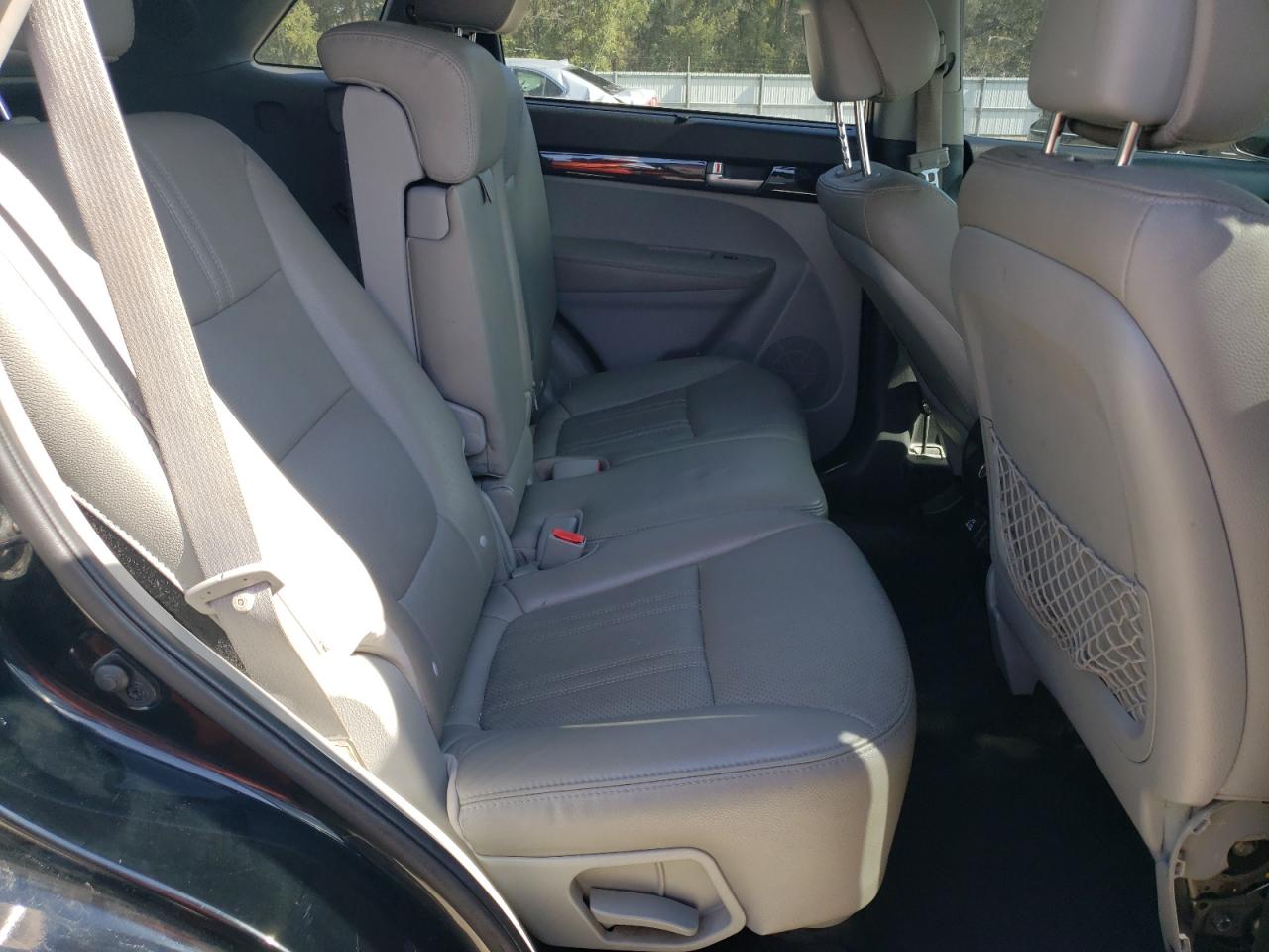 2014 Kia Sorento - Image 11