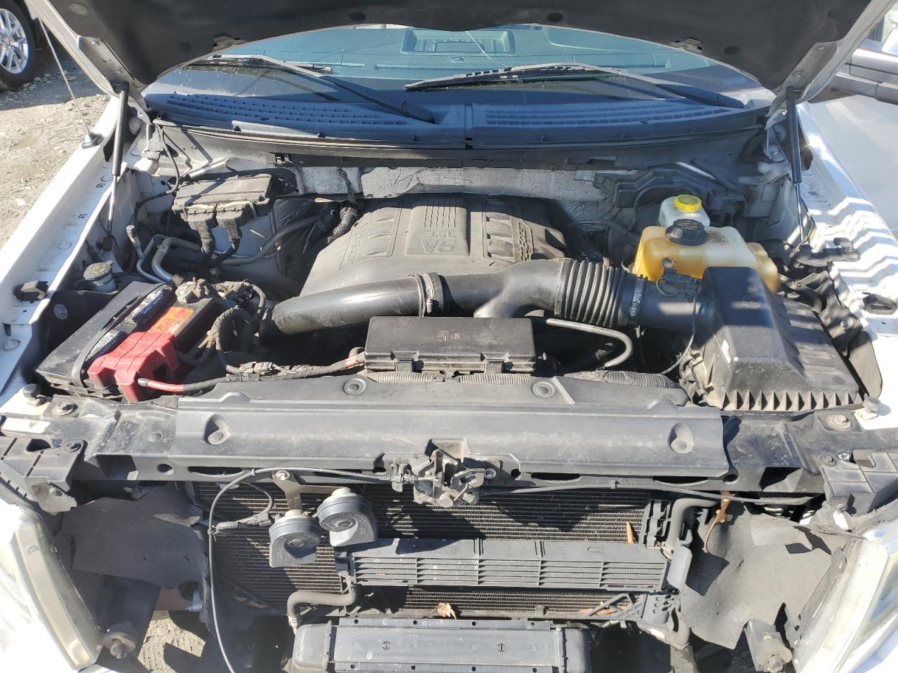 2014 Ford F-150 - Image 12