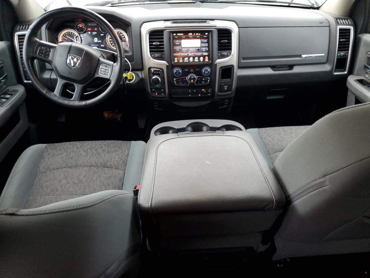 2016 RAM 1500 - Image 8