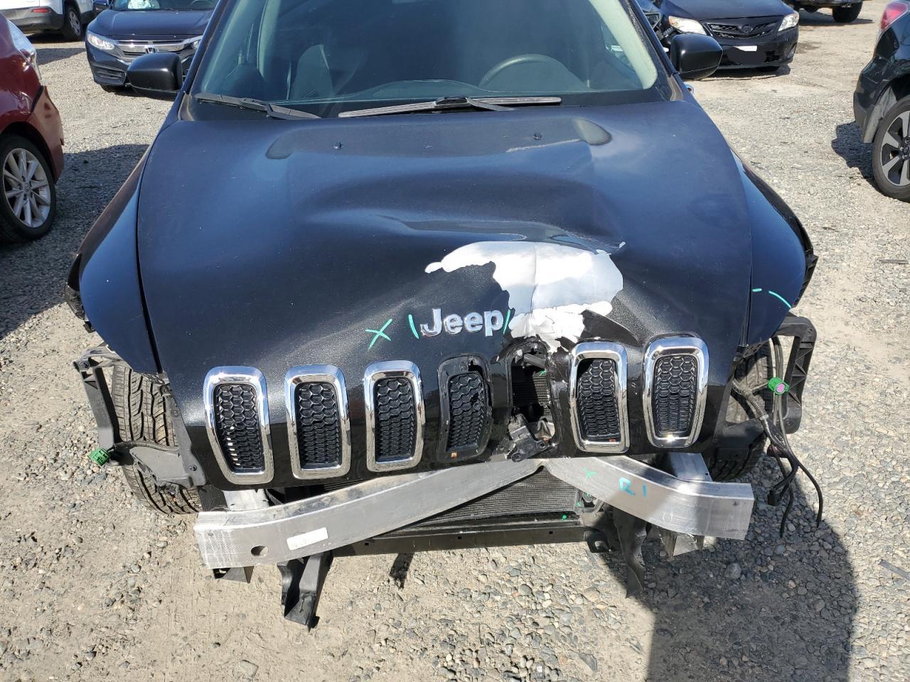 2015 Jeep Grand Cherokee - Image 11