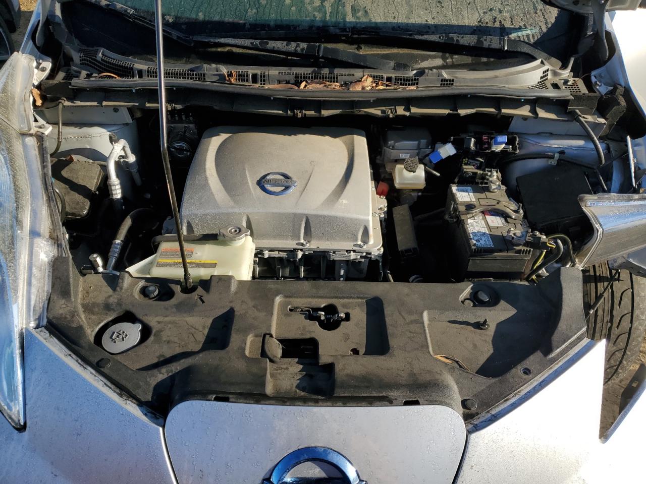 2013 Nissan Leaf - Image 12