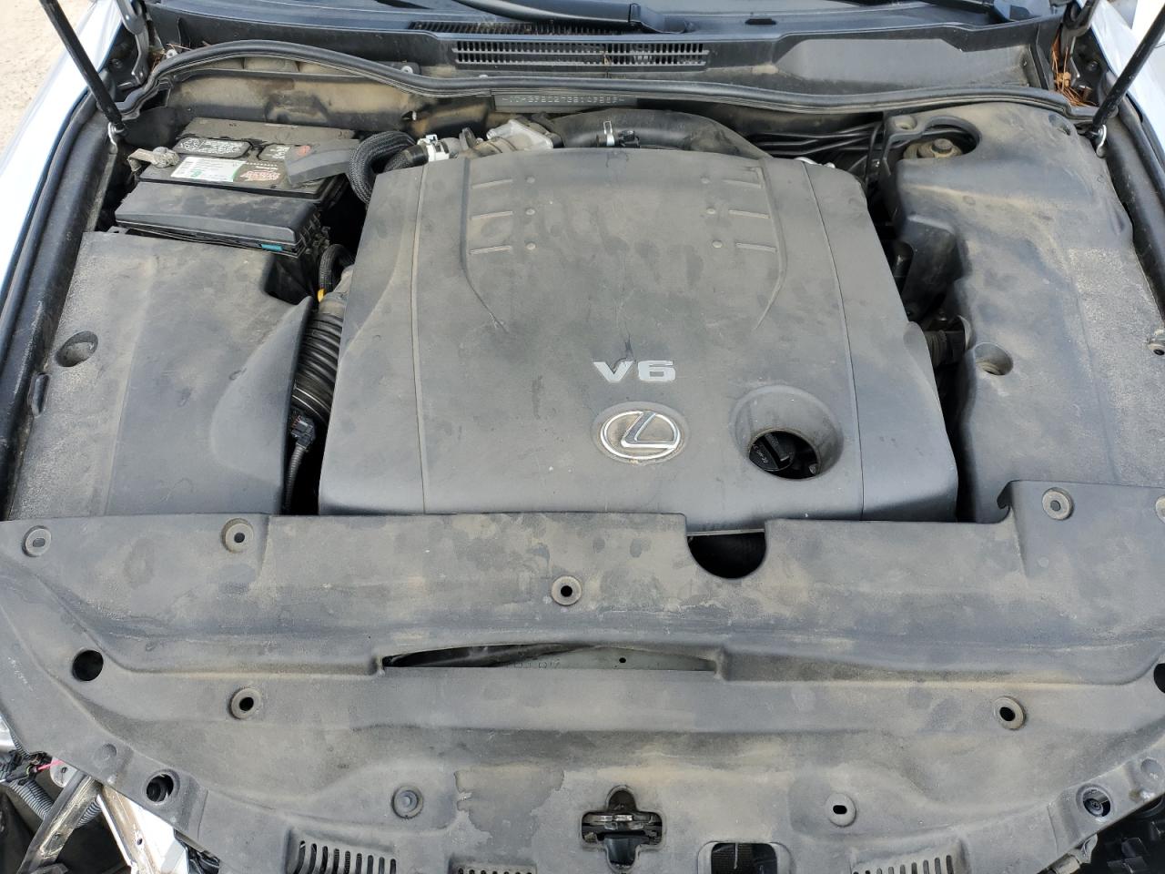2011 Lexus IS - Image 11