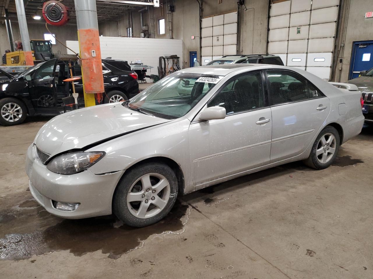 2005 Toyota Camry - Image 1