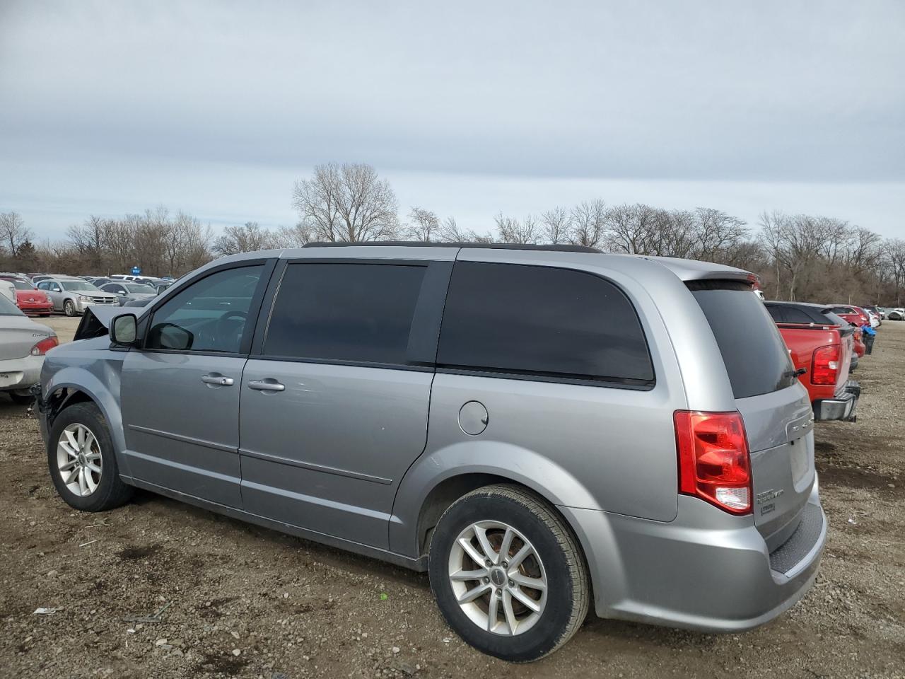 2016 Dodge Caravan - Image 2