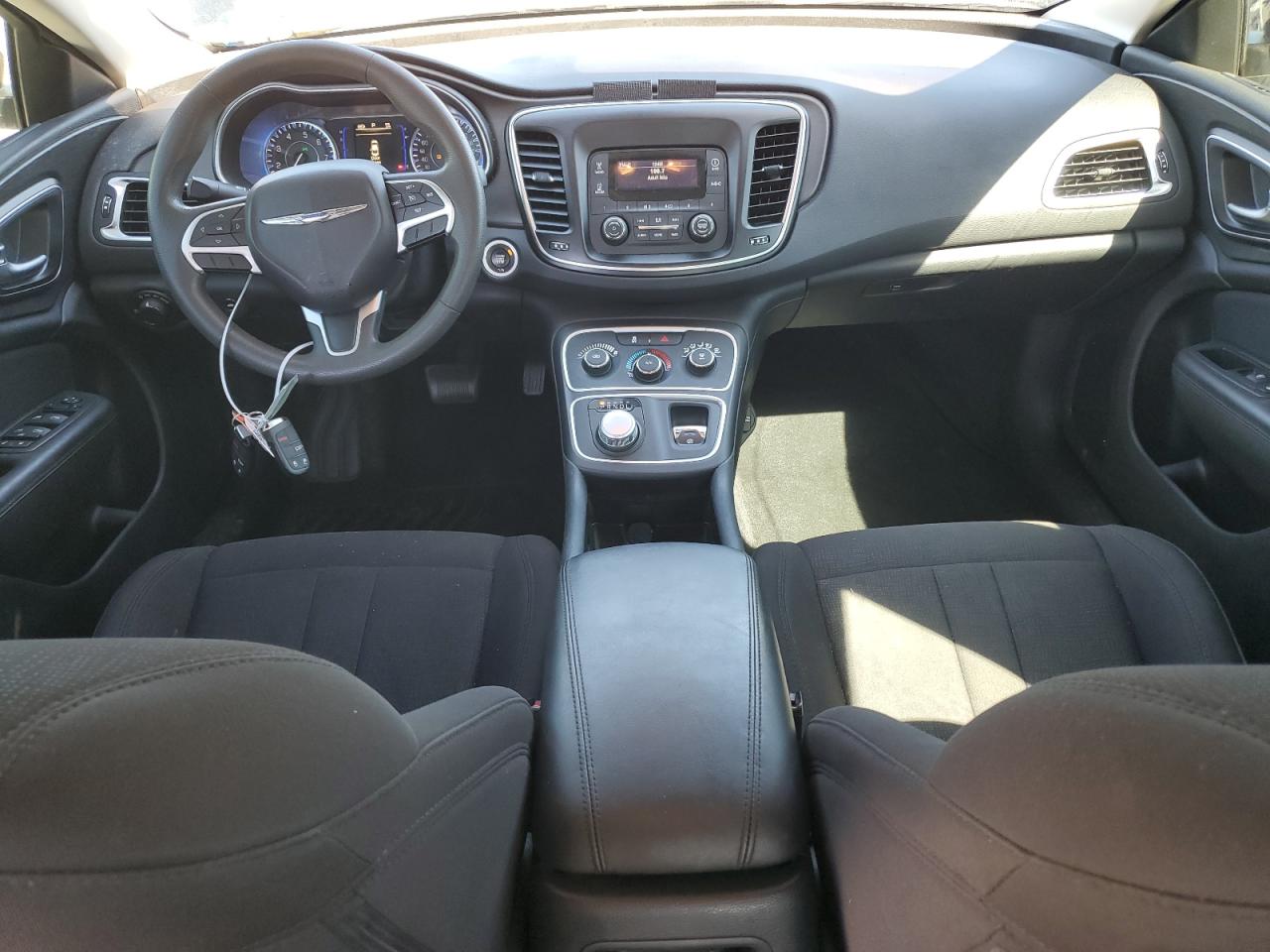 2016 Chrysler 200 - Image 8