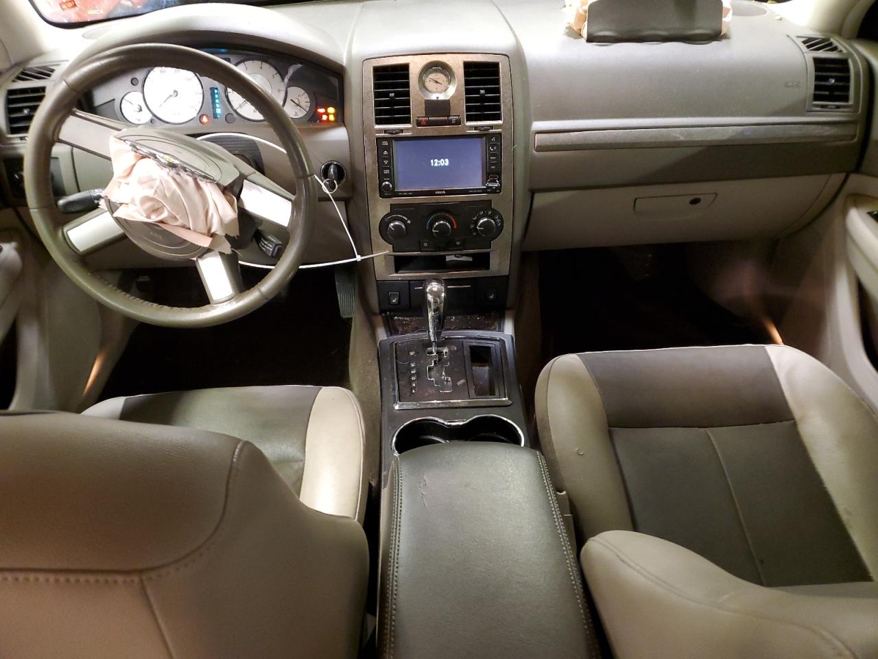 2008 Chrysler 300 - Image 8
