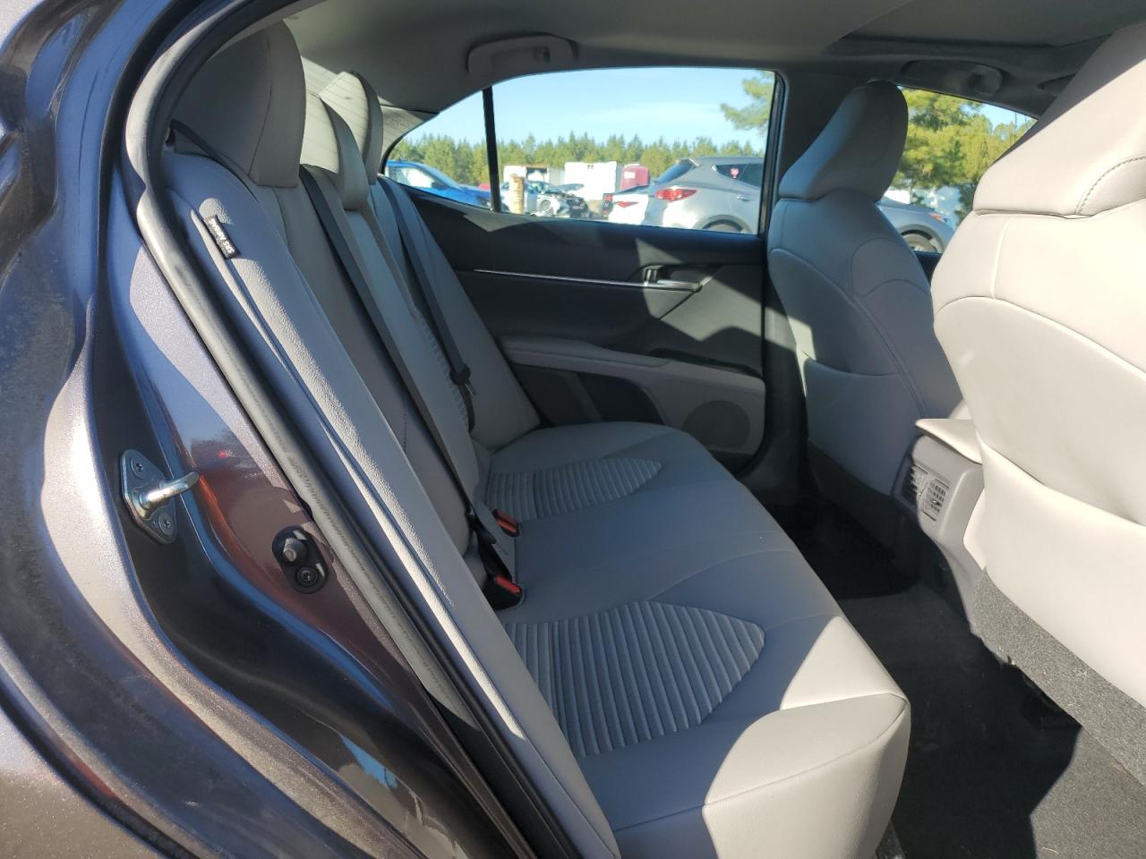 2018 Toyota Camry - Image 10