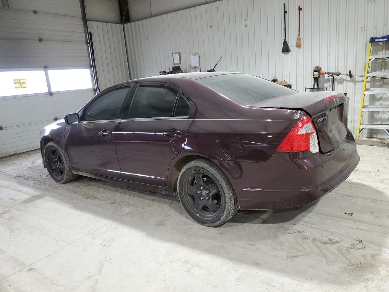 2011 Ford Fusion - Image 2
