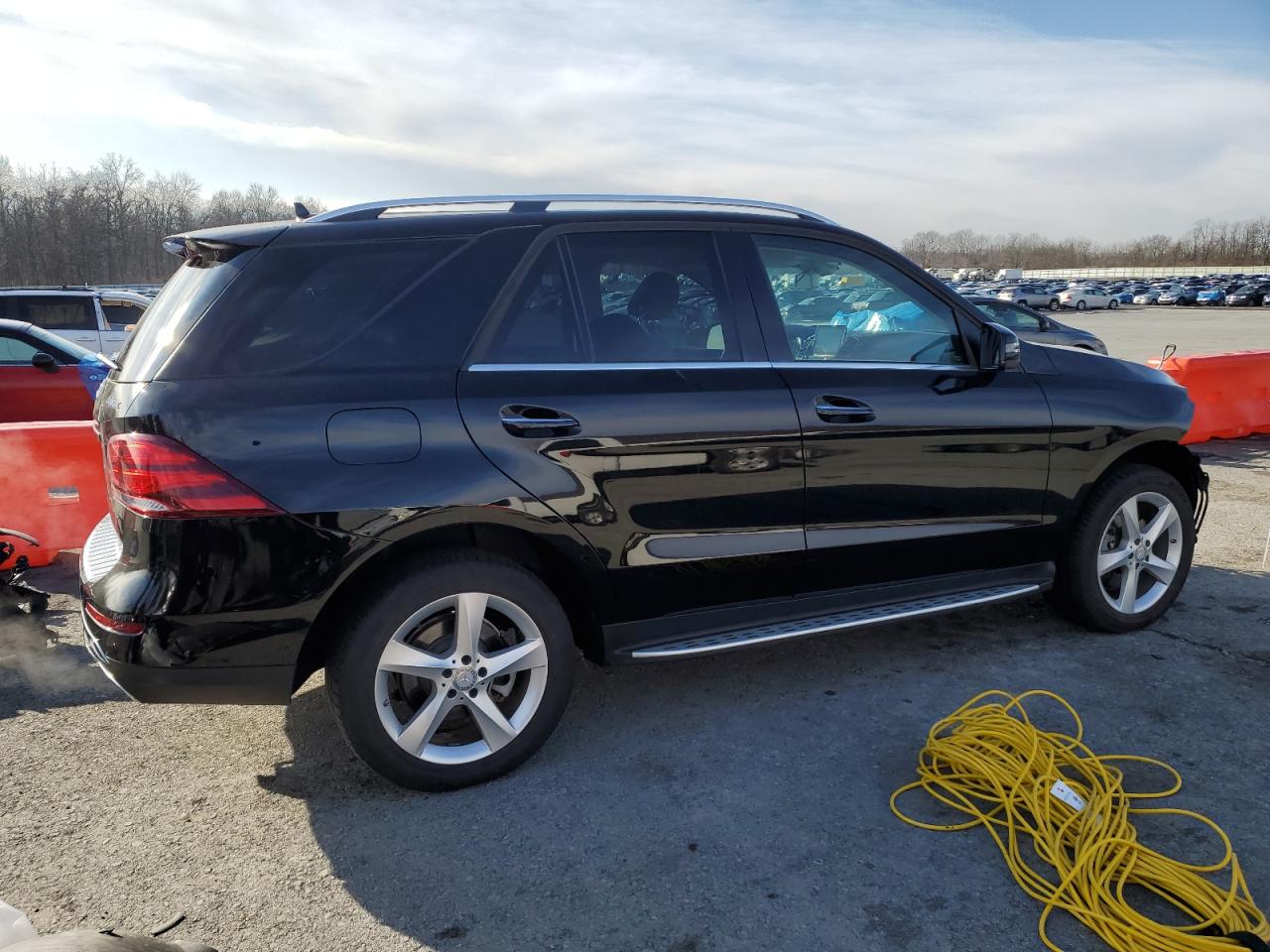 2016 Mercedes-Benz GLE - Image 3