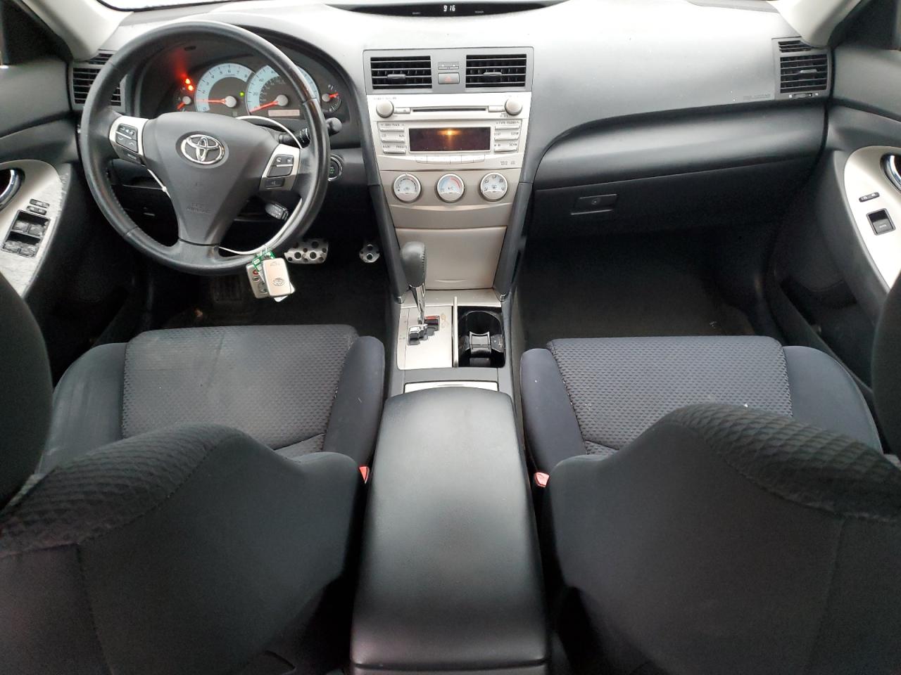 2010 Toyota Camry - Image 8