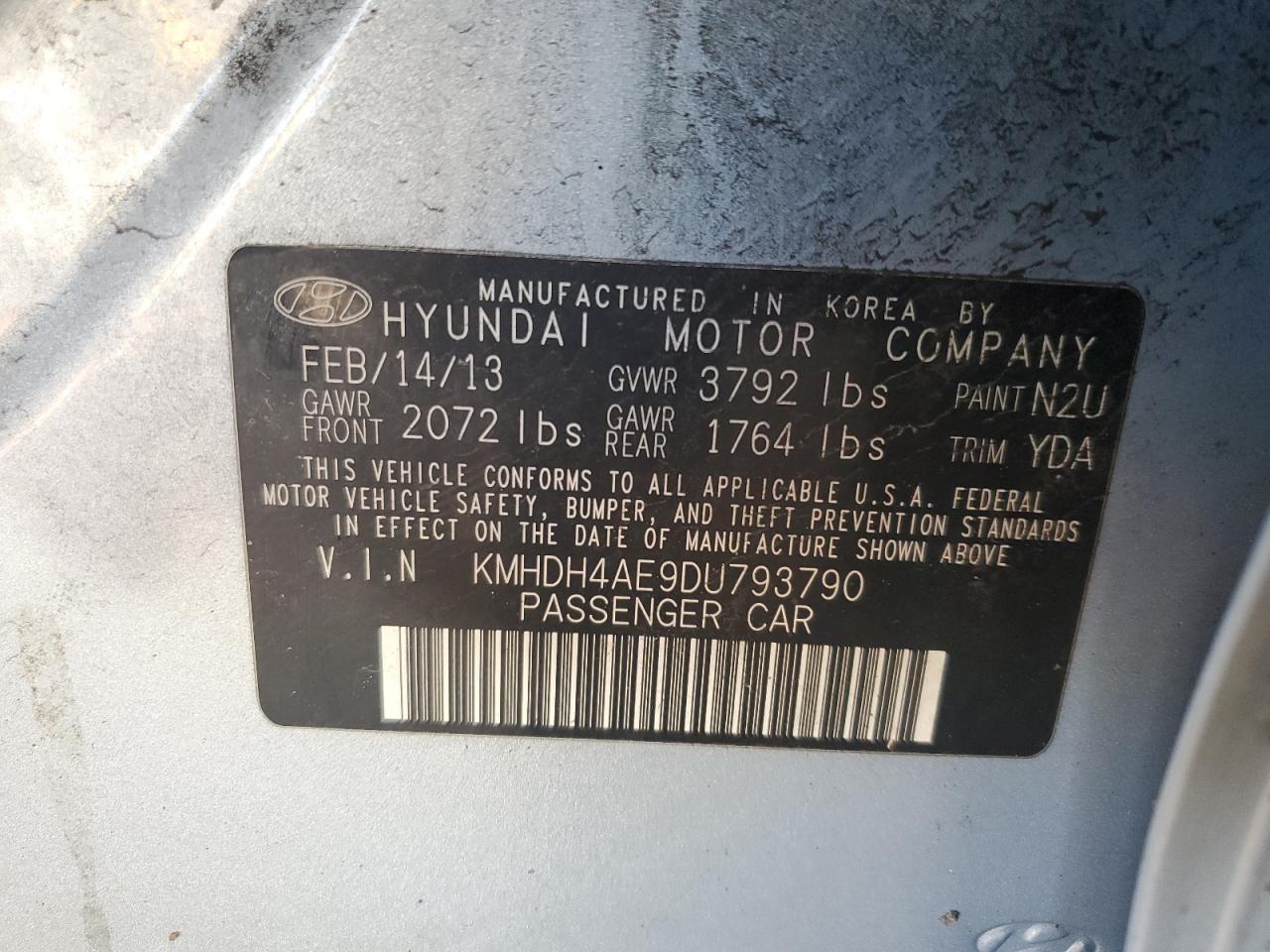 2013 Hyundai Elantra - Image 13