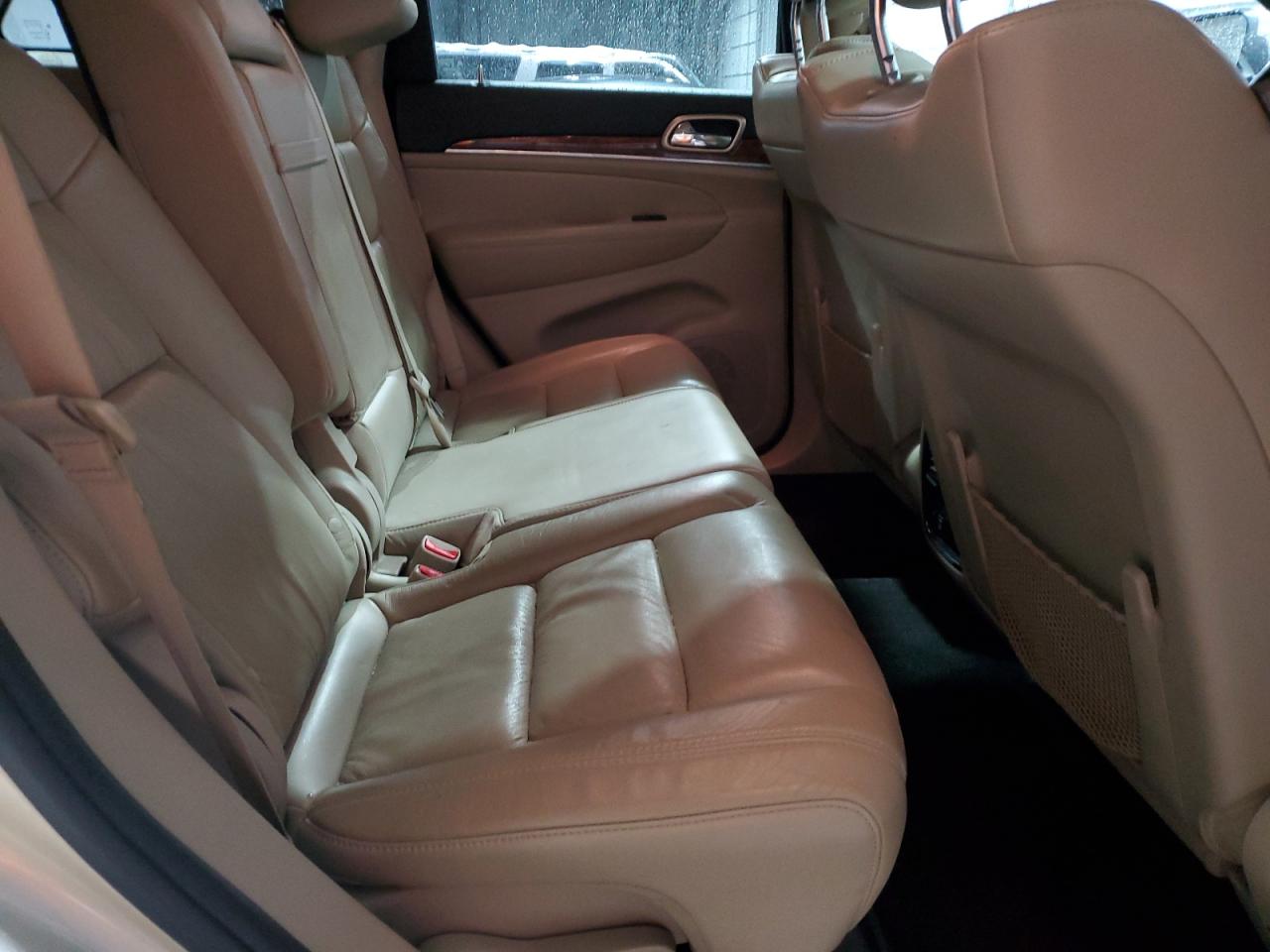 2011 Jeep Grand Cherokee - Image 11