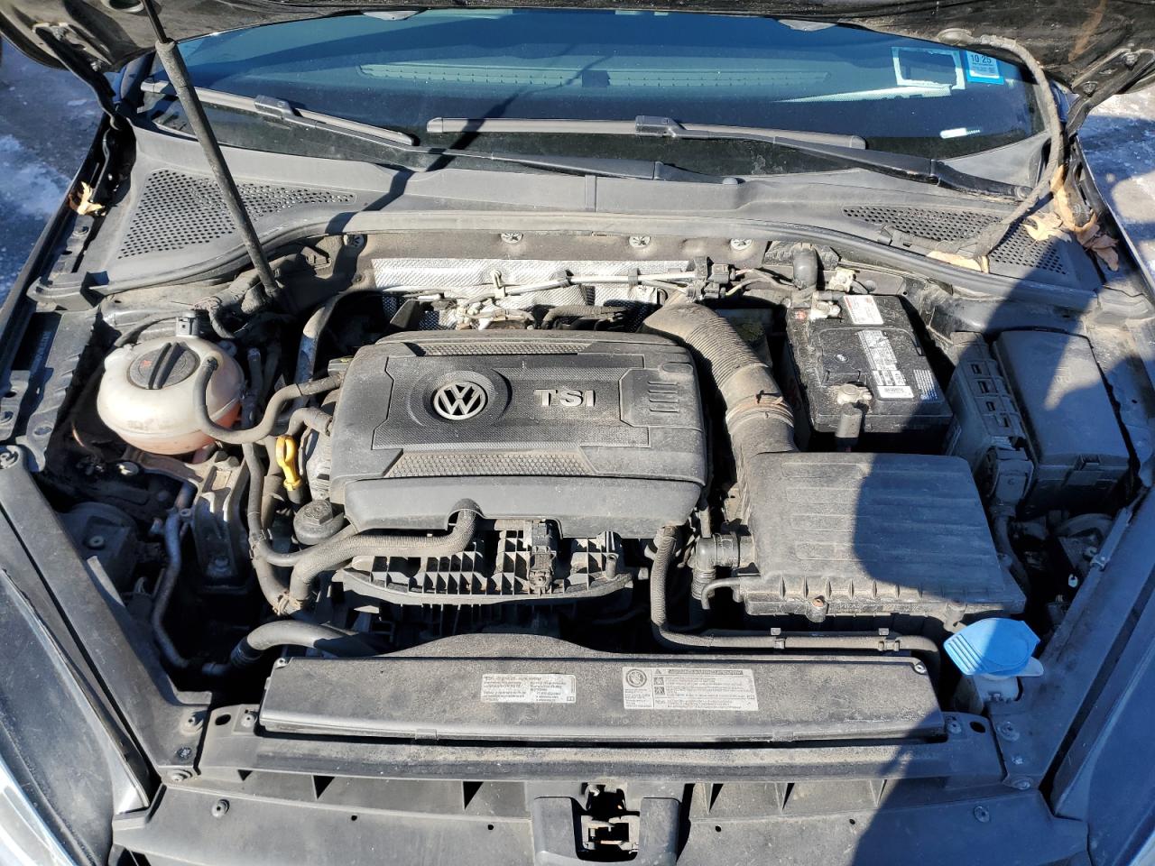2016 Volkswagen Golf - Image 11