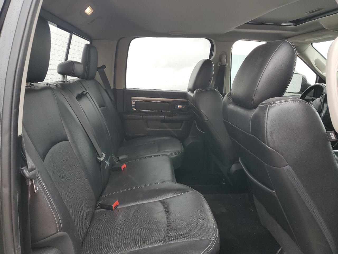 2016 RAM 1500 - Image 11