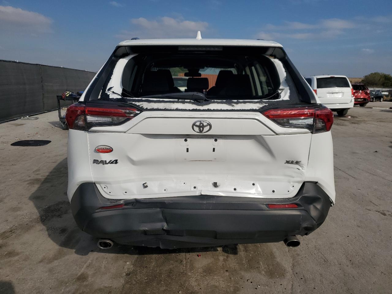 2020 Toyota RAV 4 - Image 6