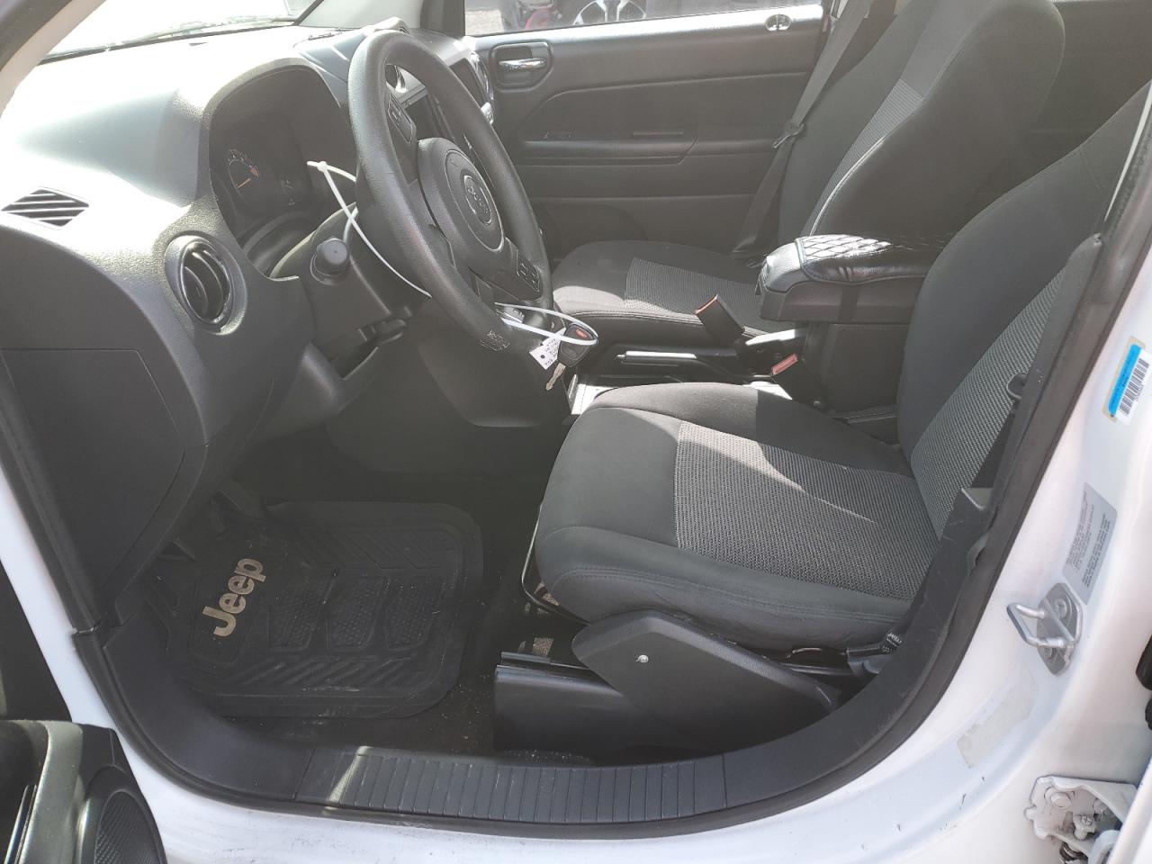 2015 Jeep Compass - Image 7