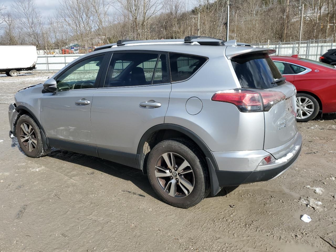2018 Toyota RAV 4 - Image 2