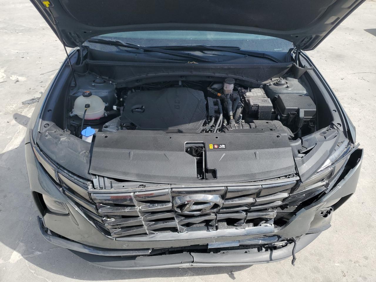2022 Hyundai Tucson - Image 12