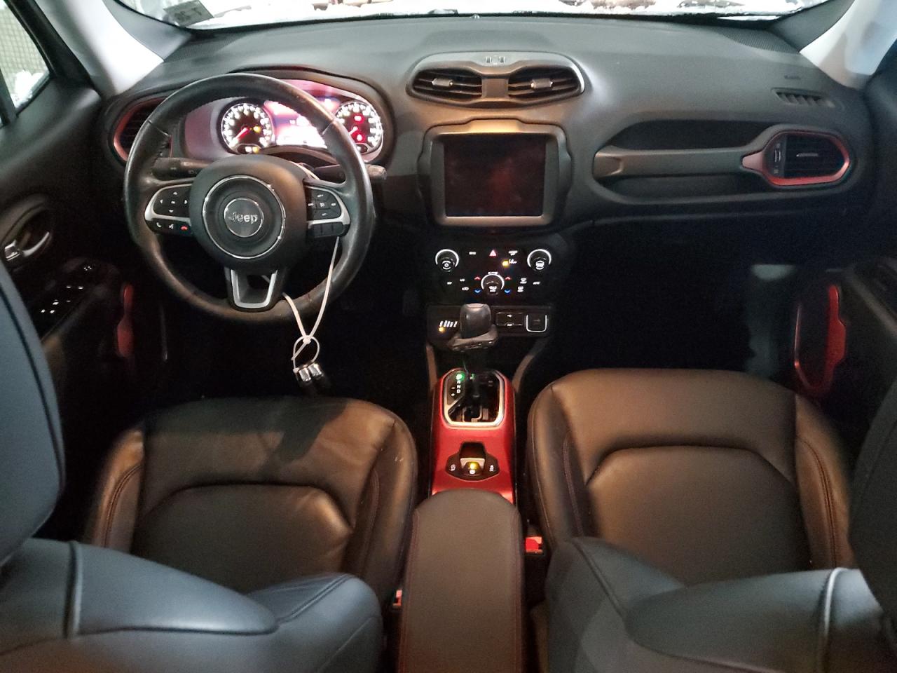 2021 Jeep Renegade - Image 8