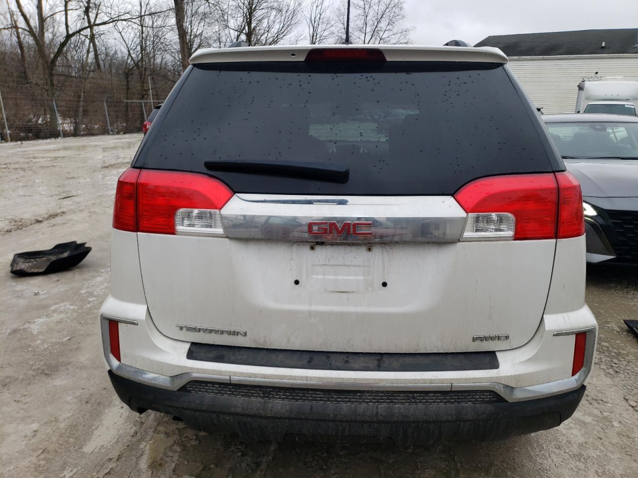 2016 GMC Terrain - Image 6