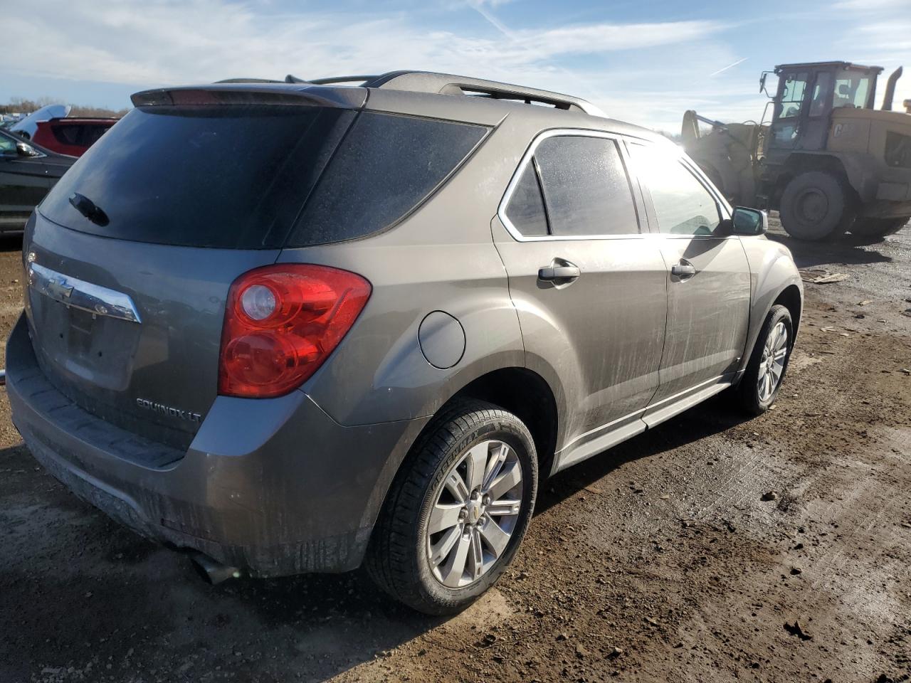 2010 Chevrolet Equinox - Image 3