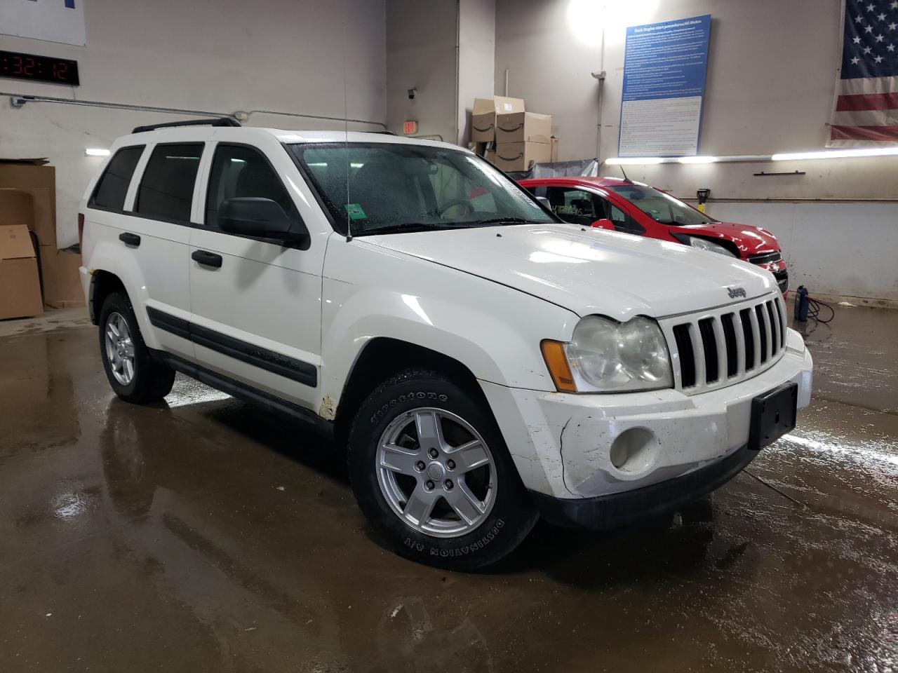 2005 Jeep Grand Cherokee - Image 4
