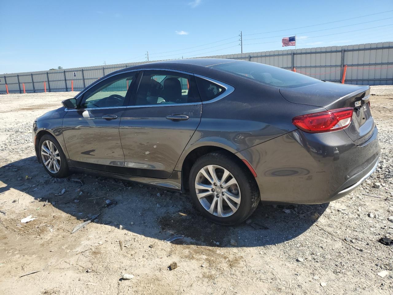 2015 Chrysler 200 - Image 2