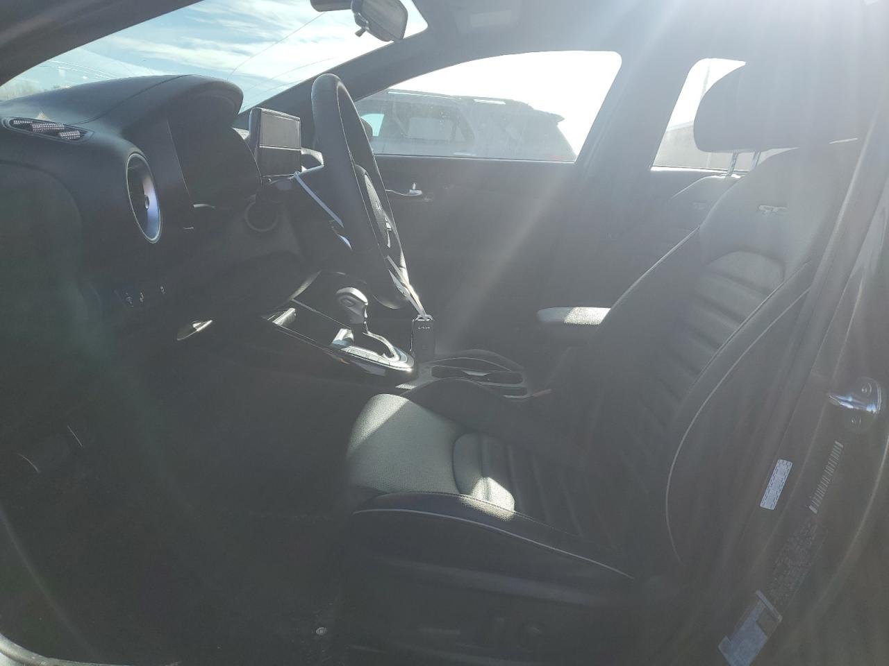 2024 Kia Forte - Image 7