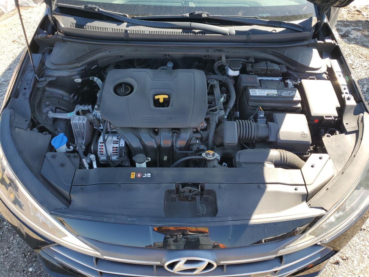 2020 Hyundai Elantra - Image 11