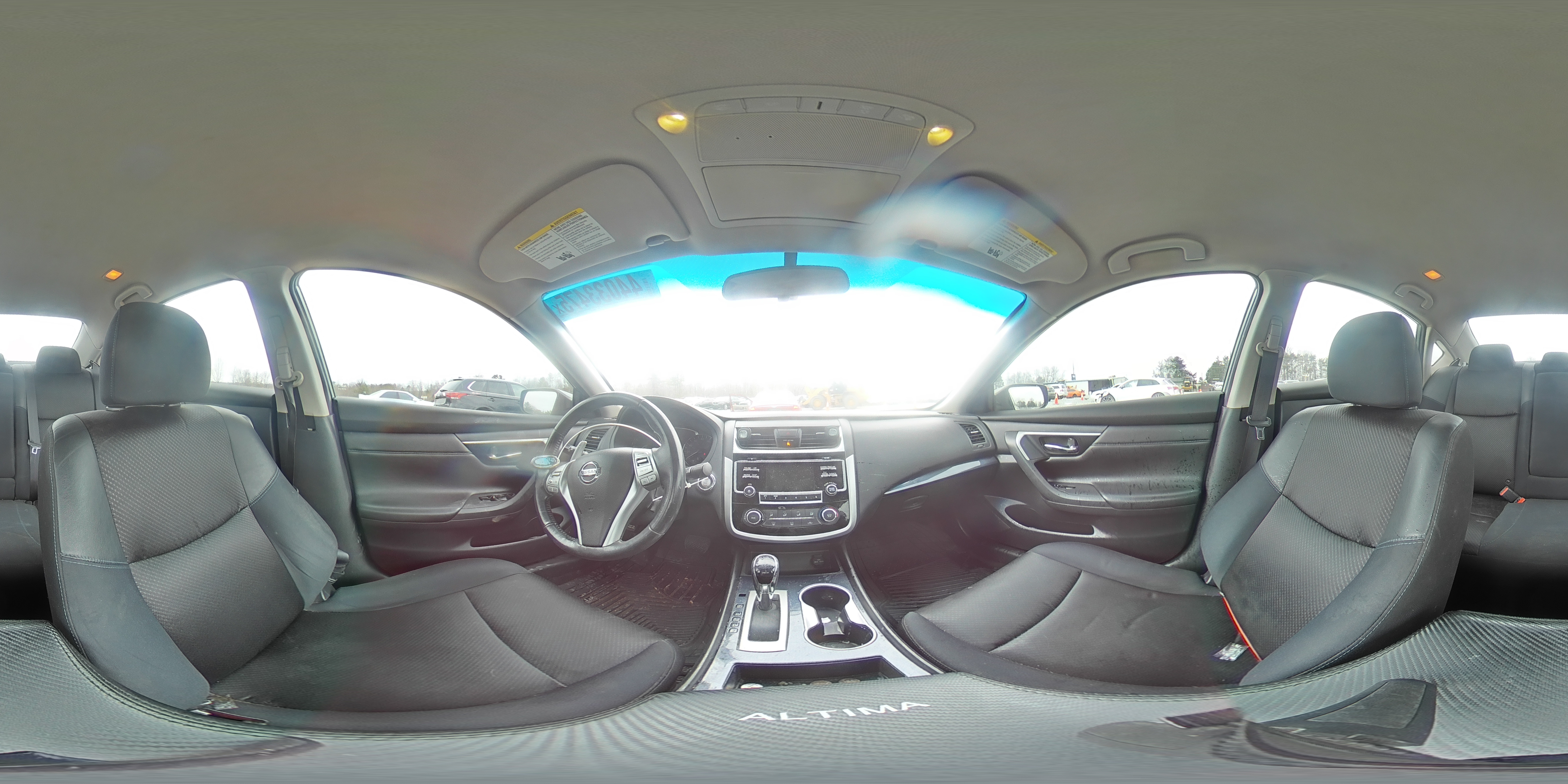 2018 Nissan Altima - Image 13