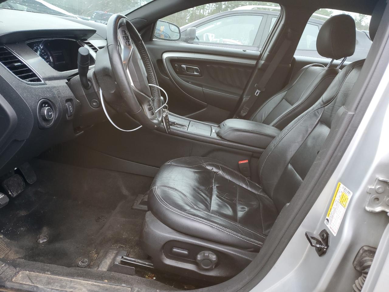 2015 Ford Taurus - Image 7