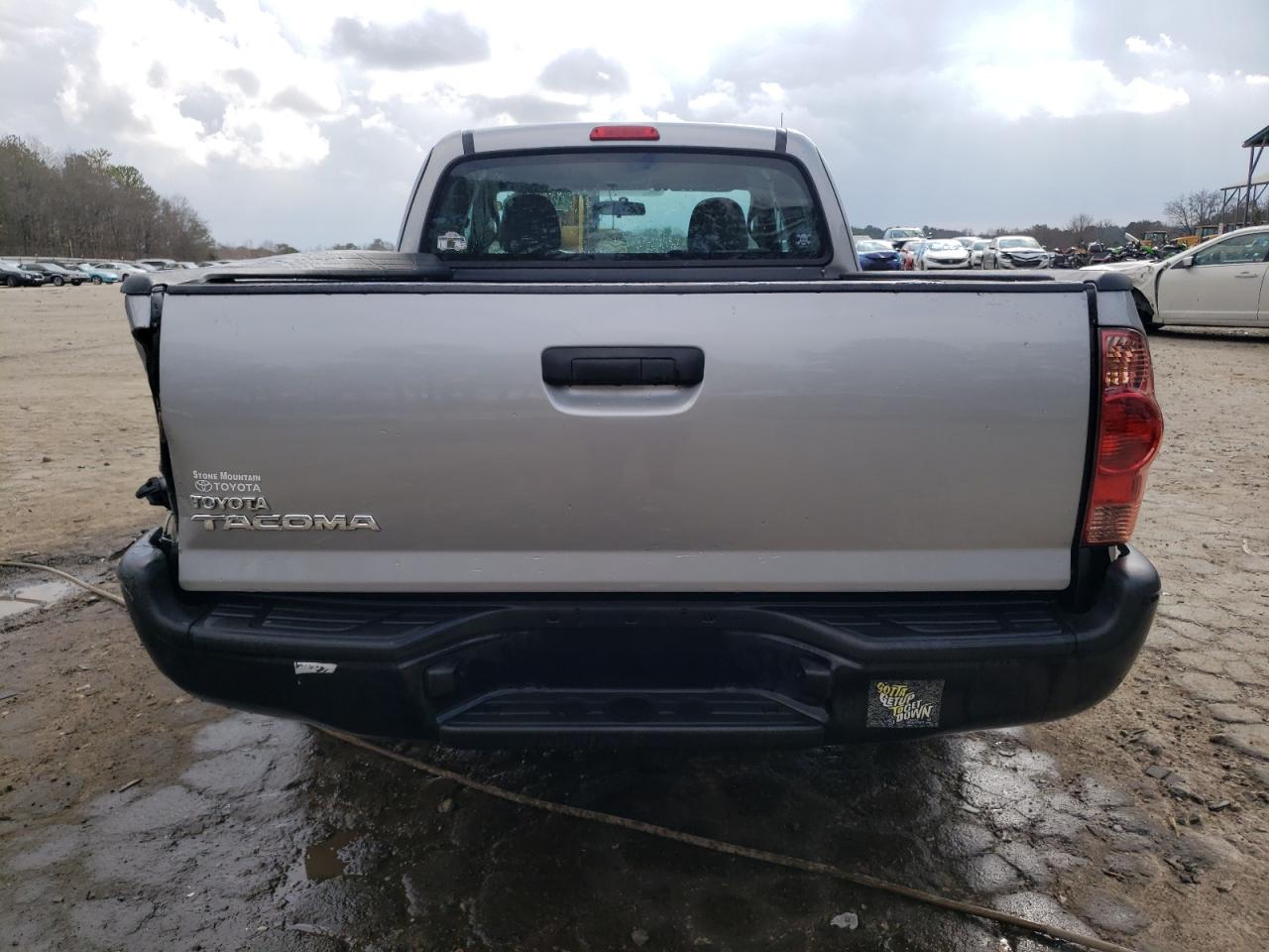 2015 Toyota Tacoma - Image 6
