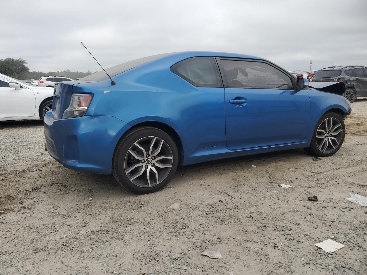 2015 Toyota tC - Image 3