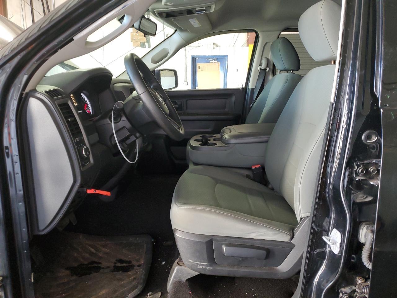 2014 RAM 1500 - Image 7