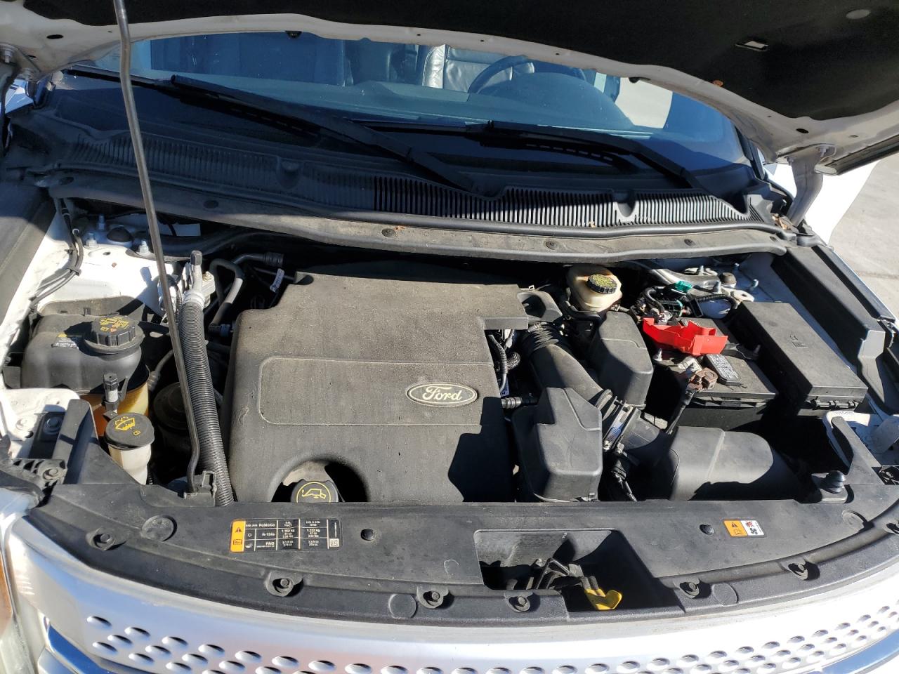 2014 Ford Explorer - Image 12