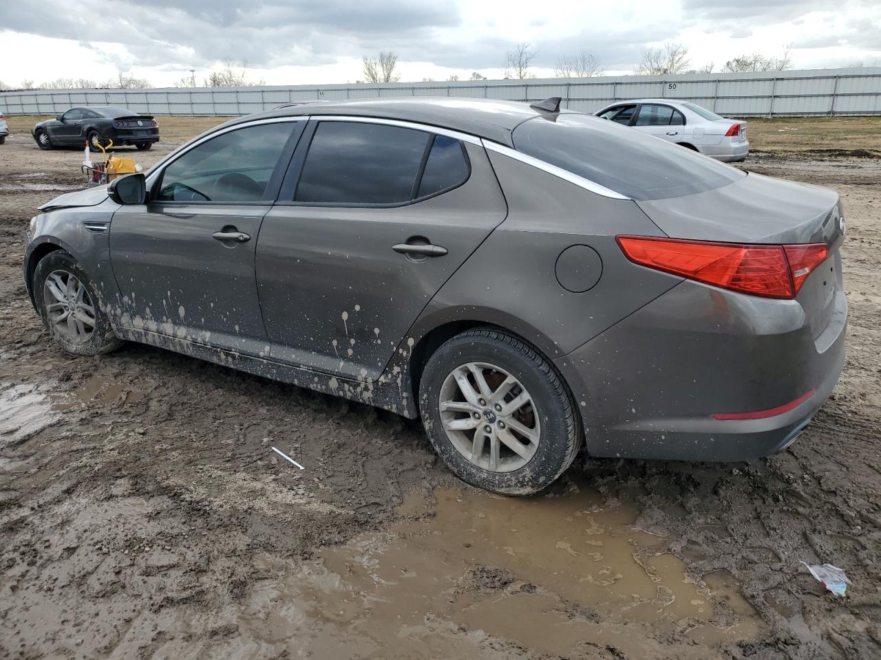 2011 Kia Optima - Image 2