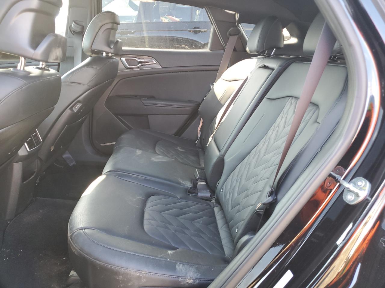 2024 Kia Sportage - Image 11