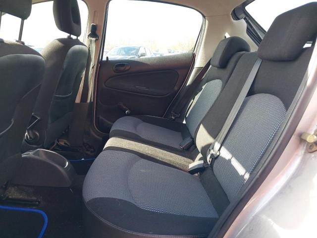 2004 PEUGEOT 206 S