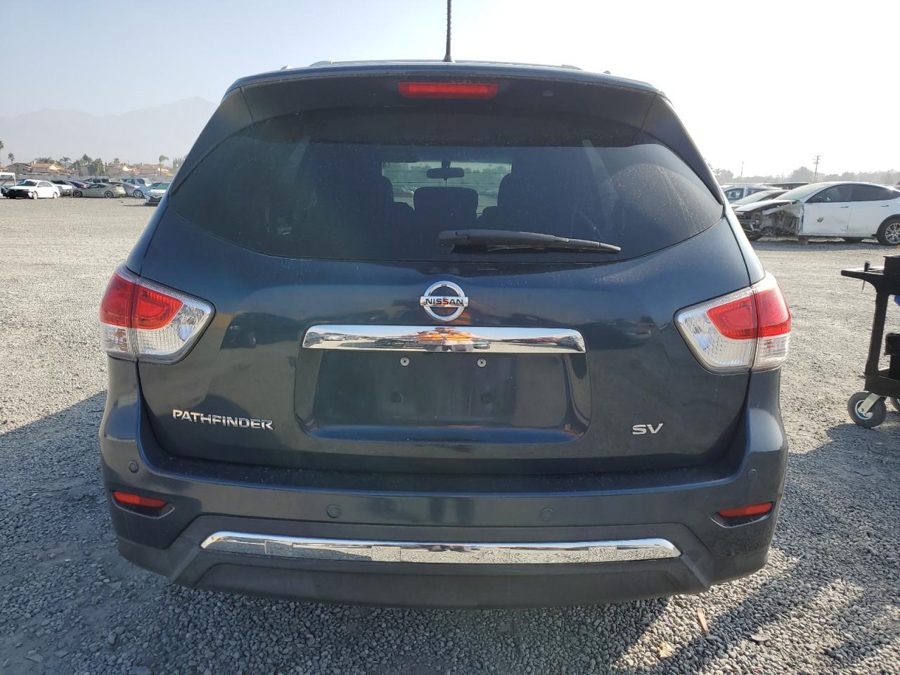 2013 Nissan Pathfinder - Image 6