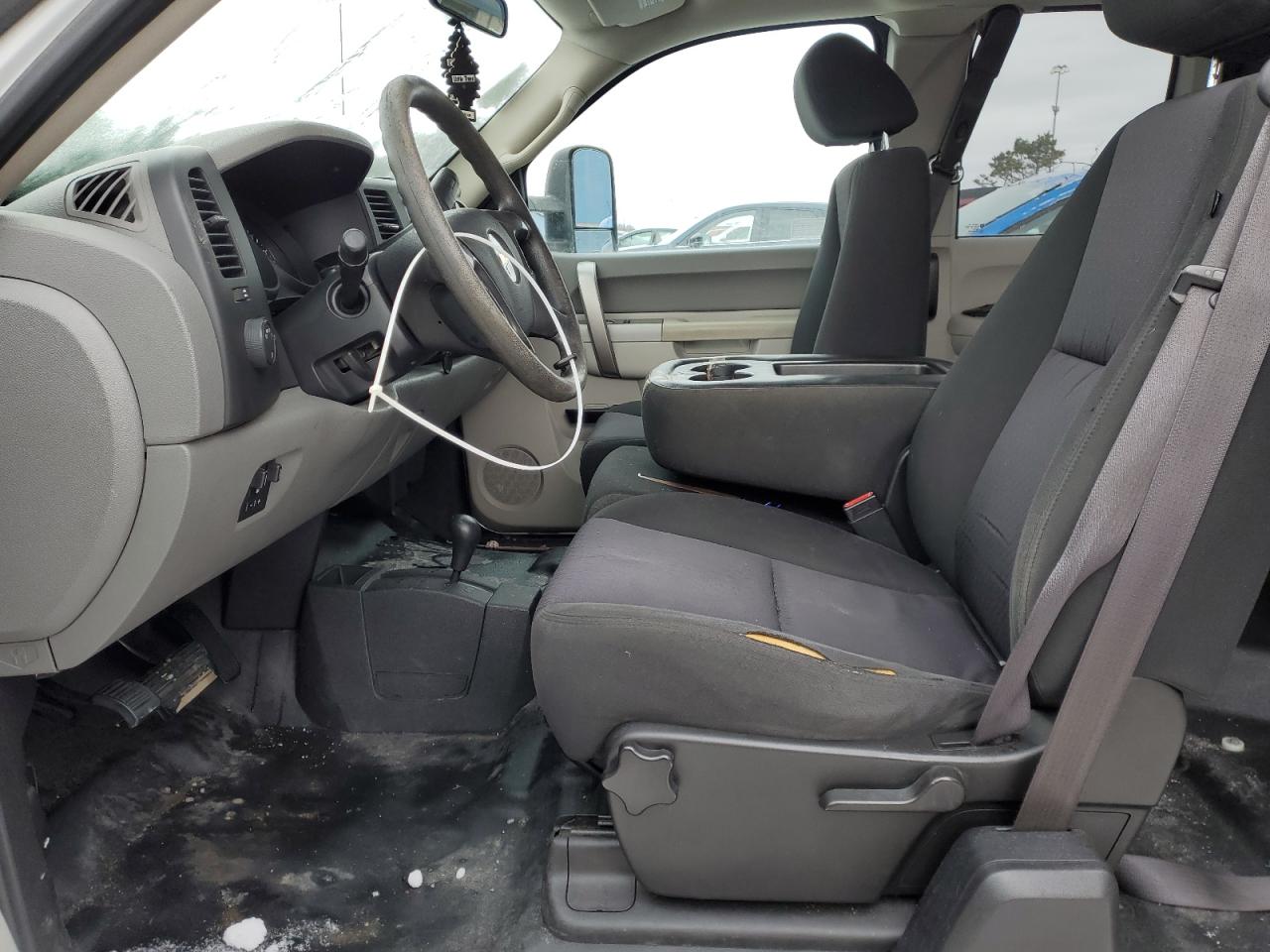 2011 Chevrolet Silverado - Image 7