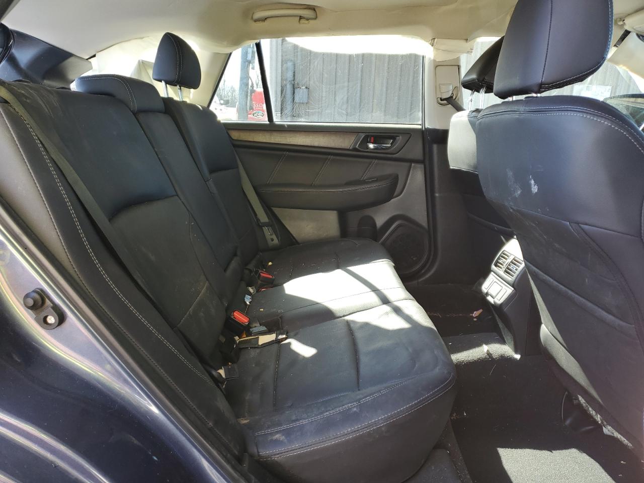 2018 Subaru Outback - Image 11