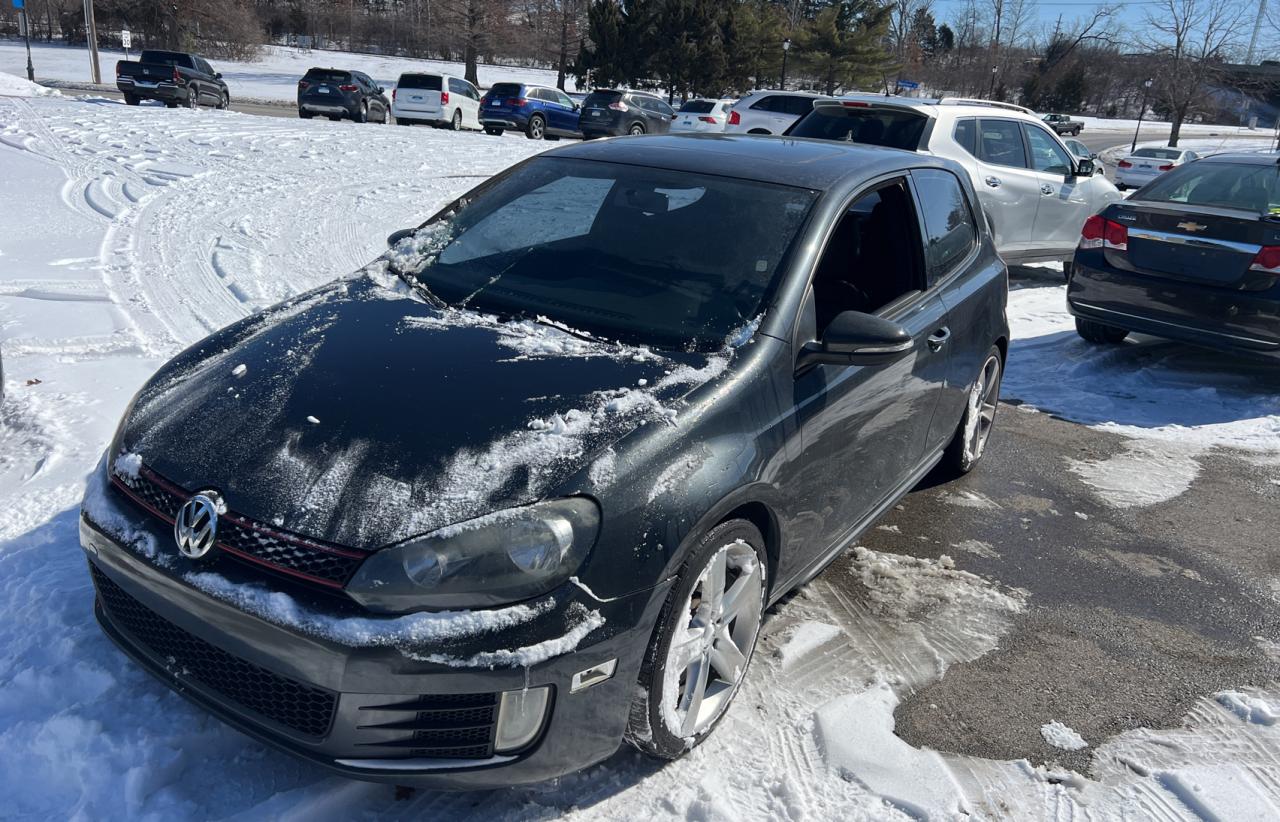 2010 Volkswagen GTI - Image 2