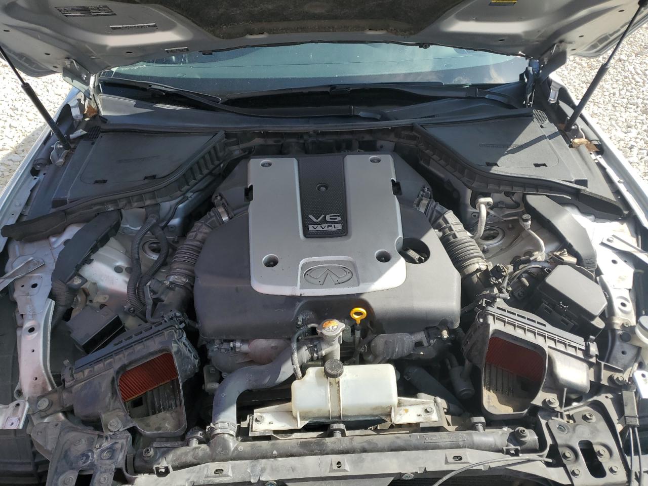 2015 Infiniti Q50 - Image 11