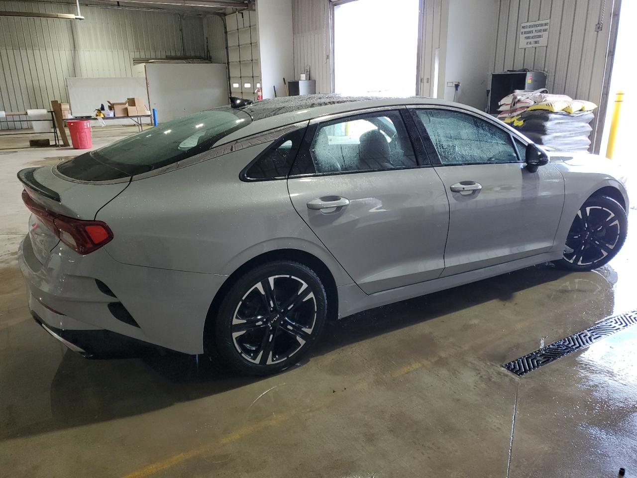 2023 Kia K5 - Image 3