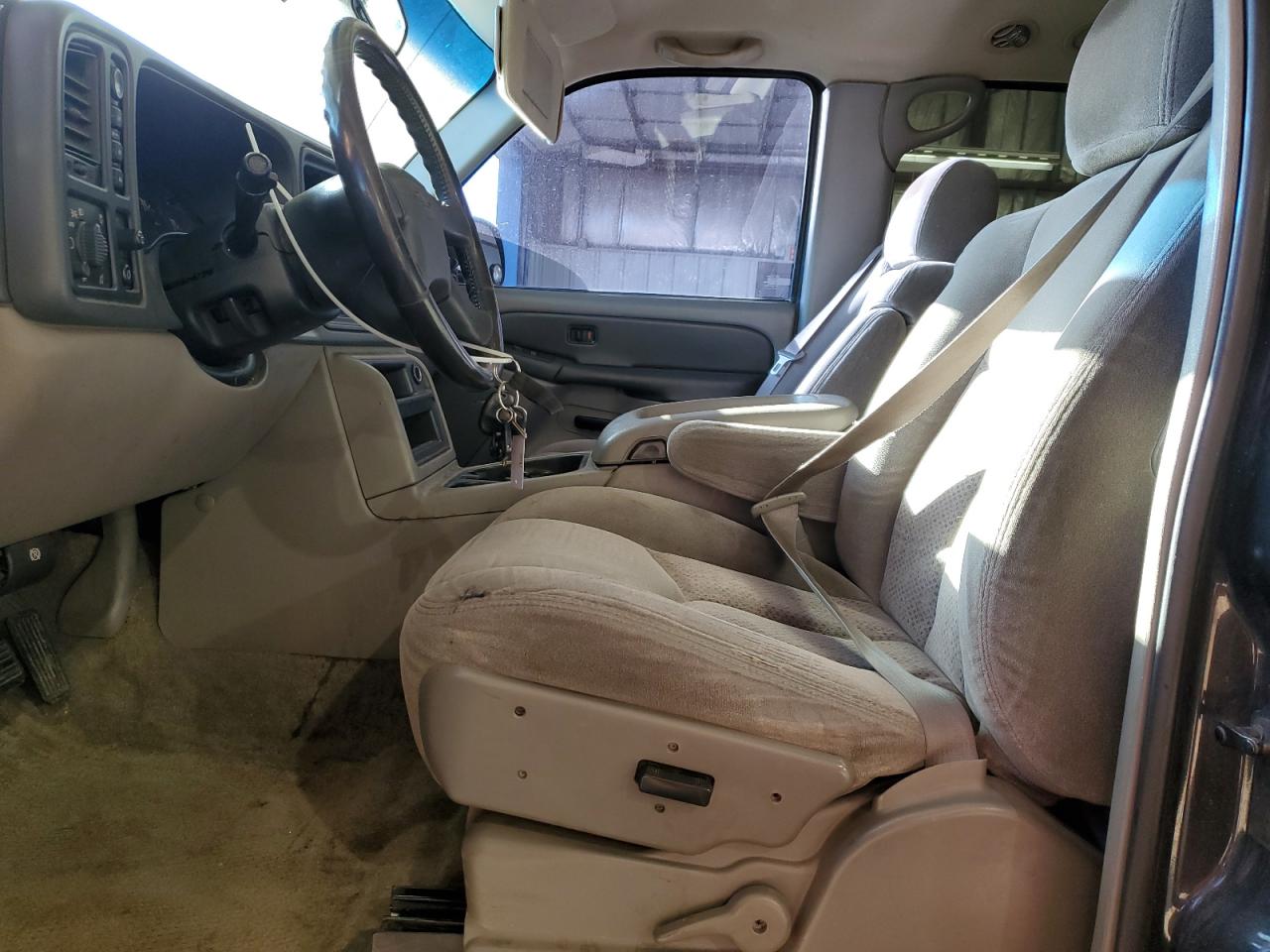 2003 Chevrolet Tahoe - Image 7