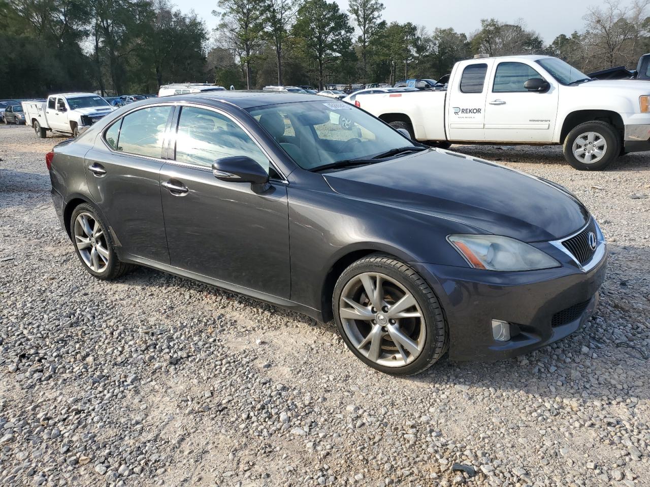 2010 Lexus IS - Image 4