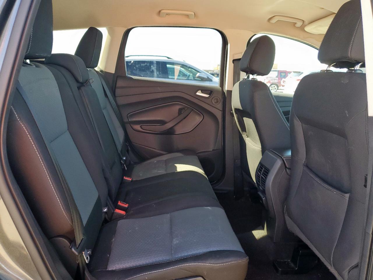 1FMCU0GDXHUB64978 FORD ESCAPE 2017