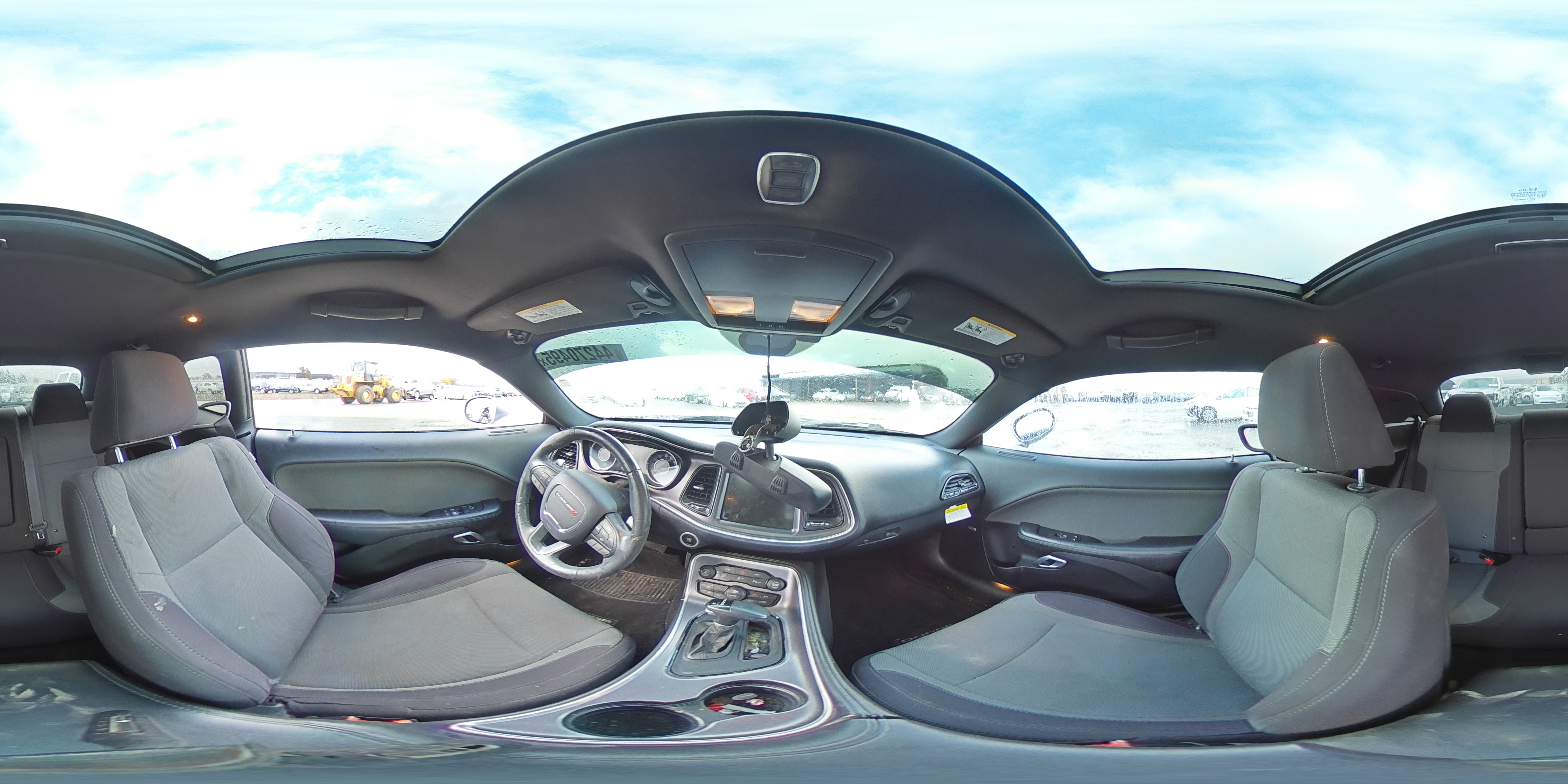 2015 Dodge Challenger - Image 12