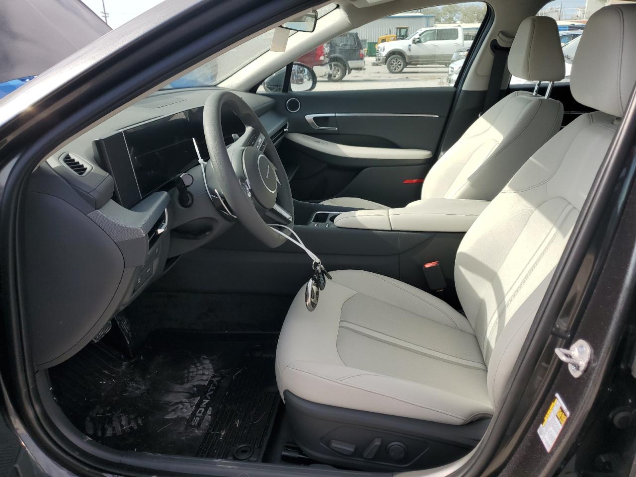 2024 Hyundai Sonata - Image 7